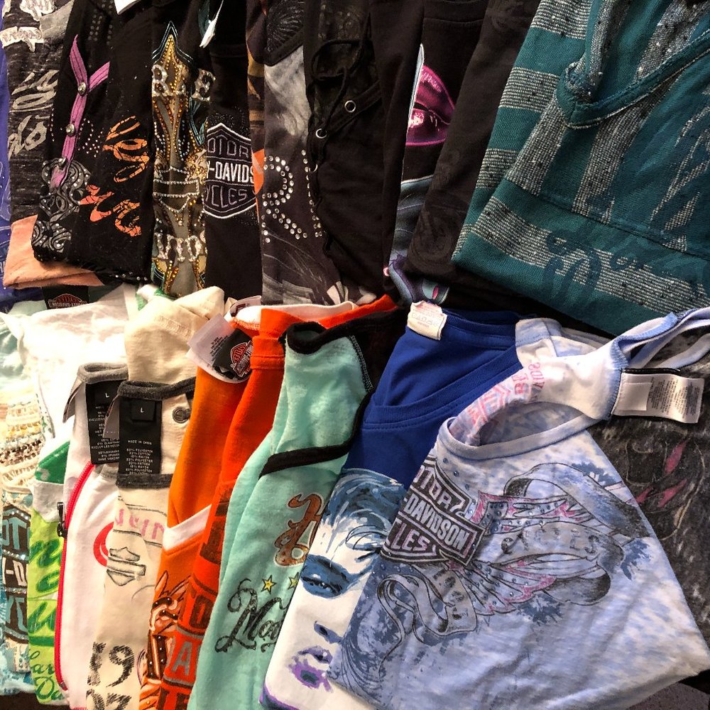 Harley Davidson short-sleeved shirts - 24 of them